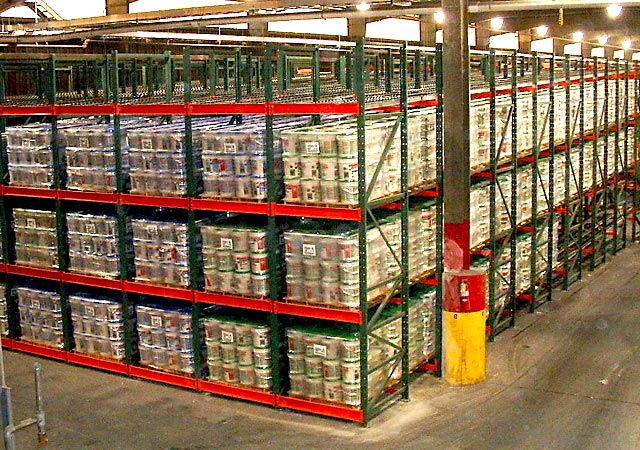 Pallet Flow Rack components and storage lanes